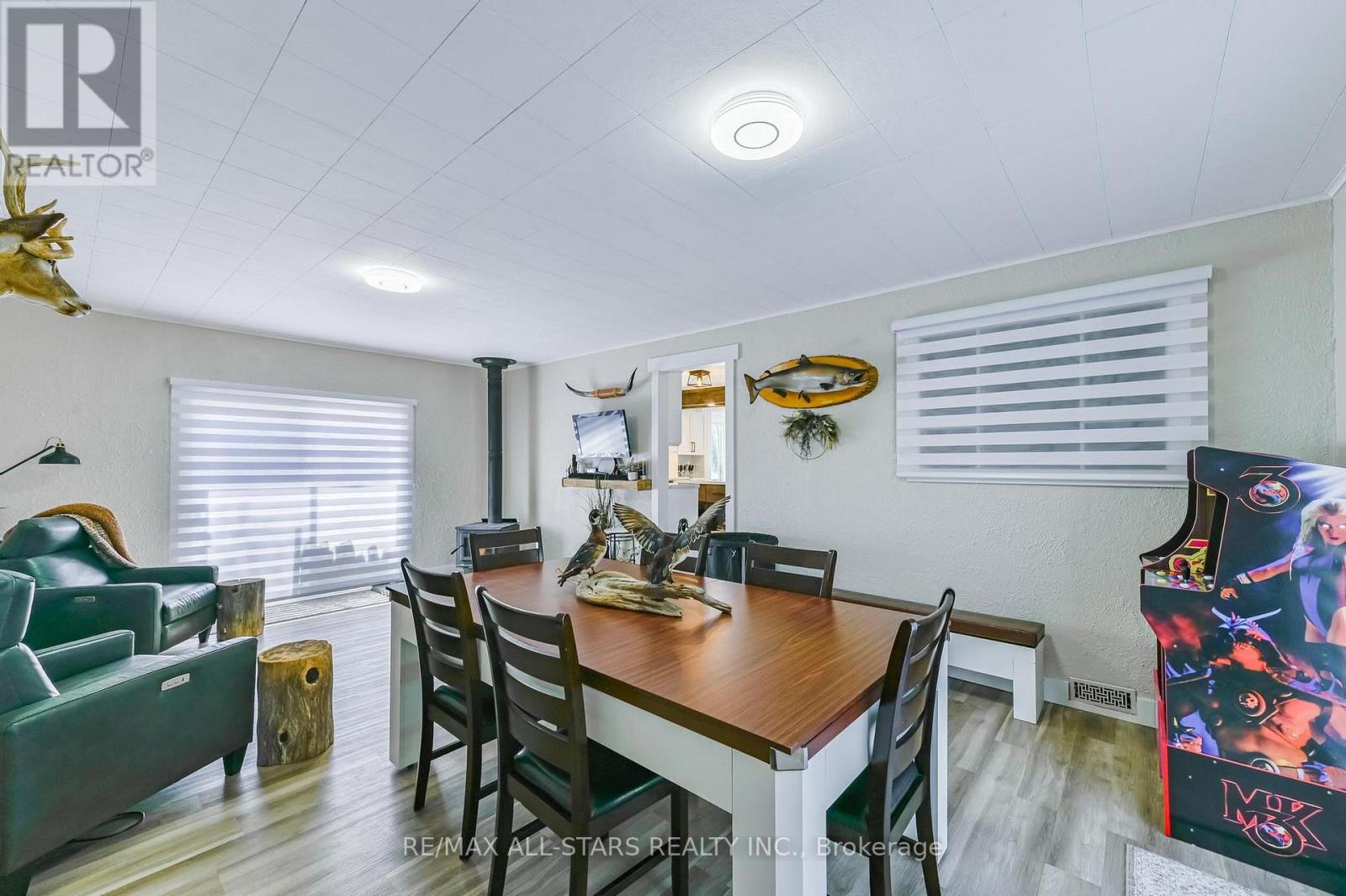 53 MEACHIN DRIVE - 21