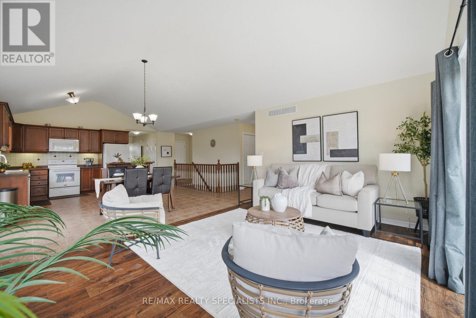 650 REID CRESCENT - 17