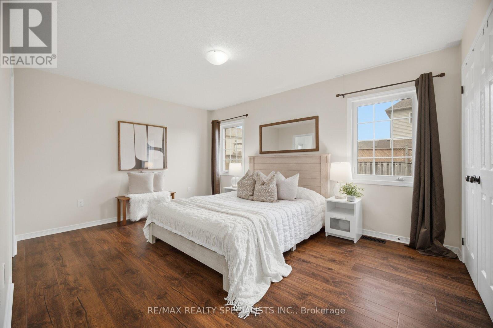 650 REID CRESCENT - 23