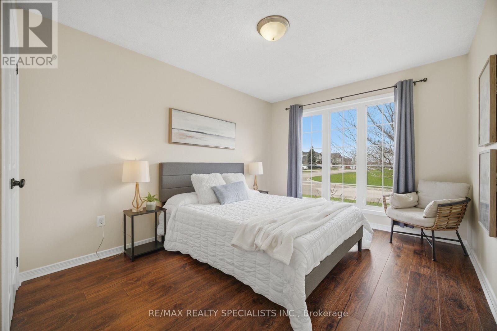 650 REID CRESCENT - 28