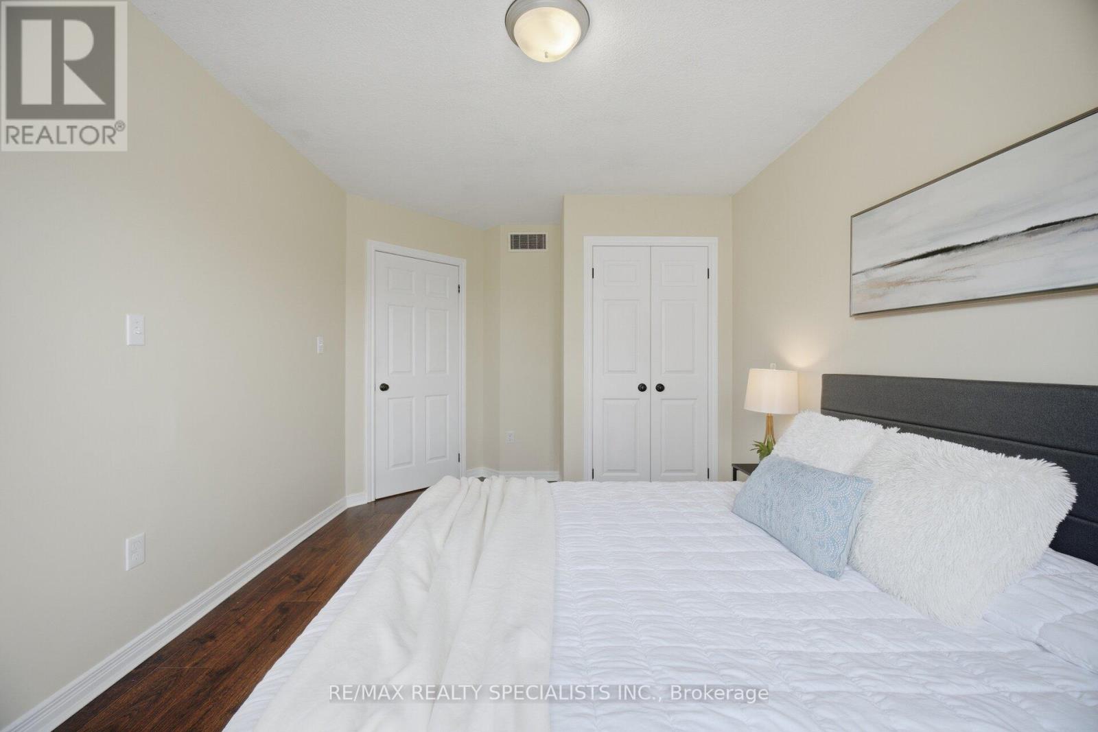 650 REID CRESCENT - 29
