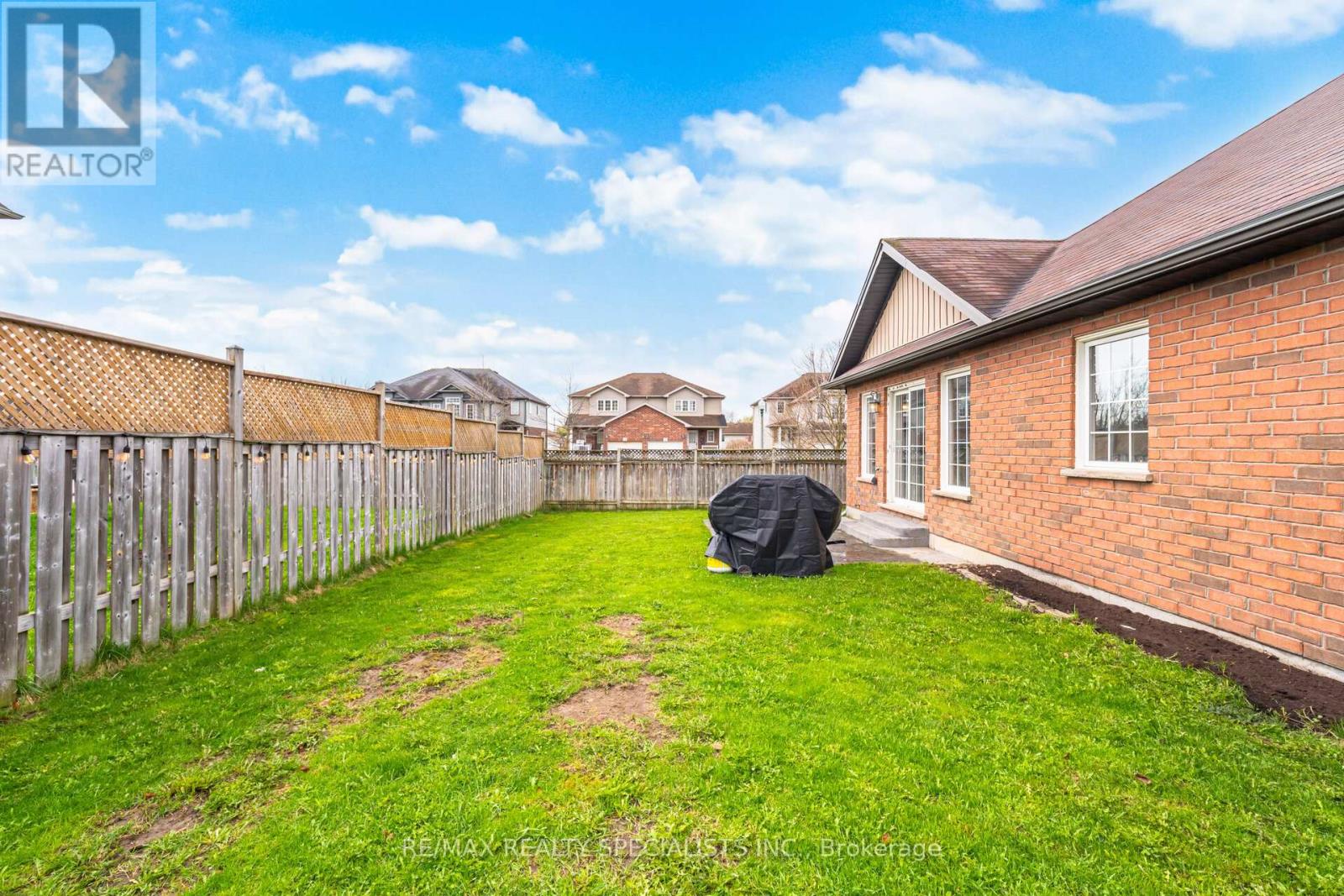 650 REID CRESCENT - 50