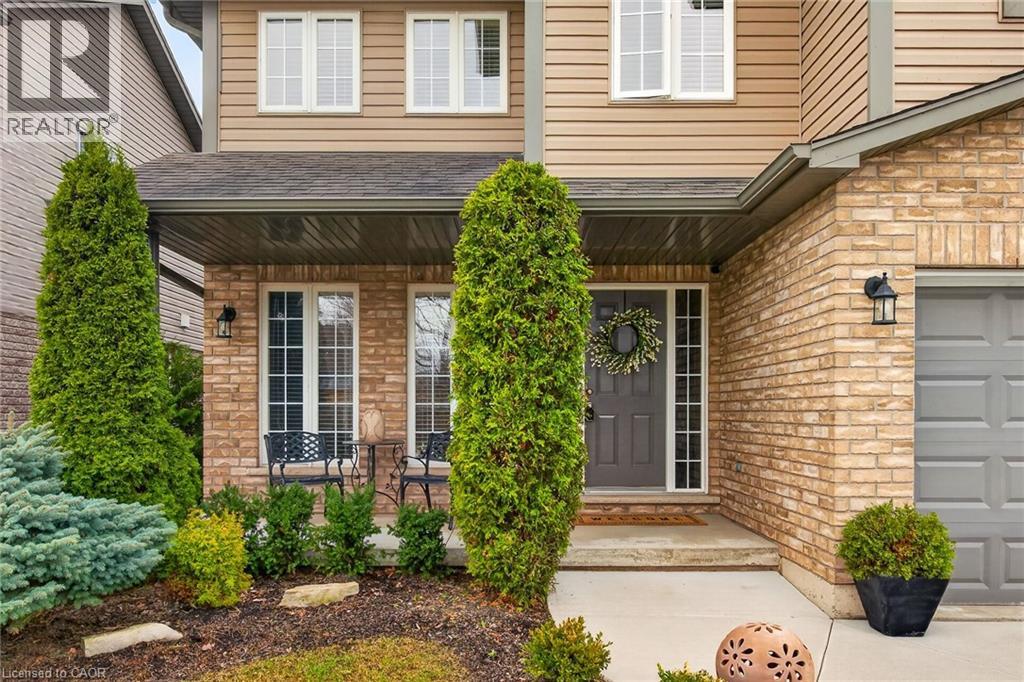 25 SOUTHWOOD Crescent, Caledonia, Ontario, N3W0A6 — Photo 3
