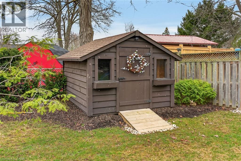 25 SOUTHWOOD Crescent - 38