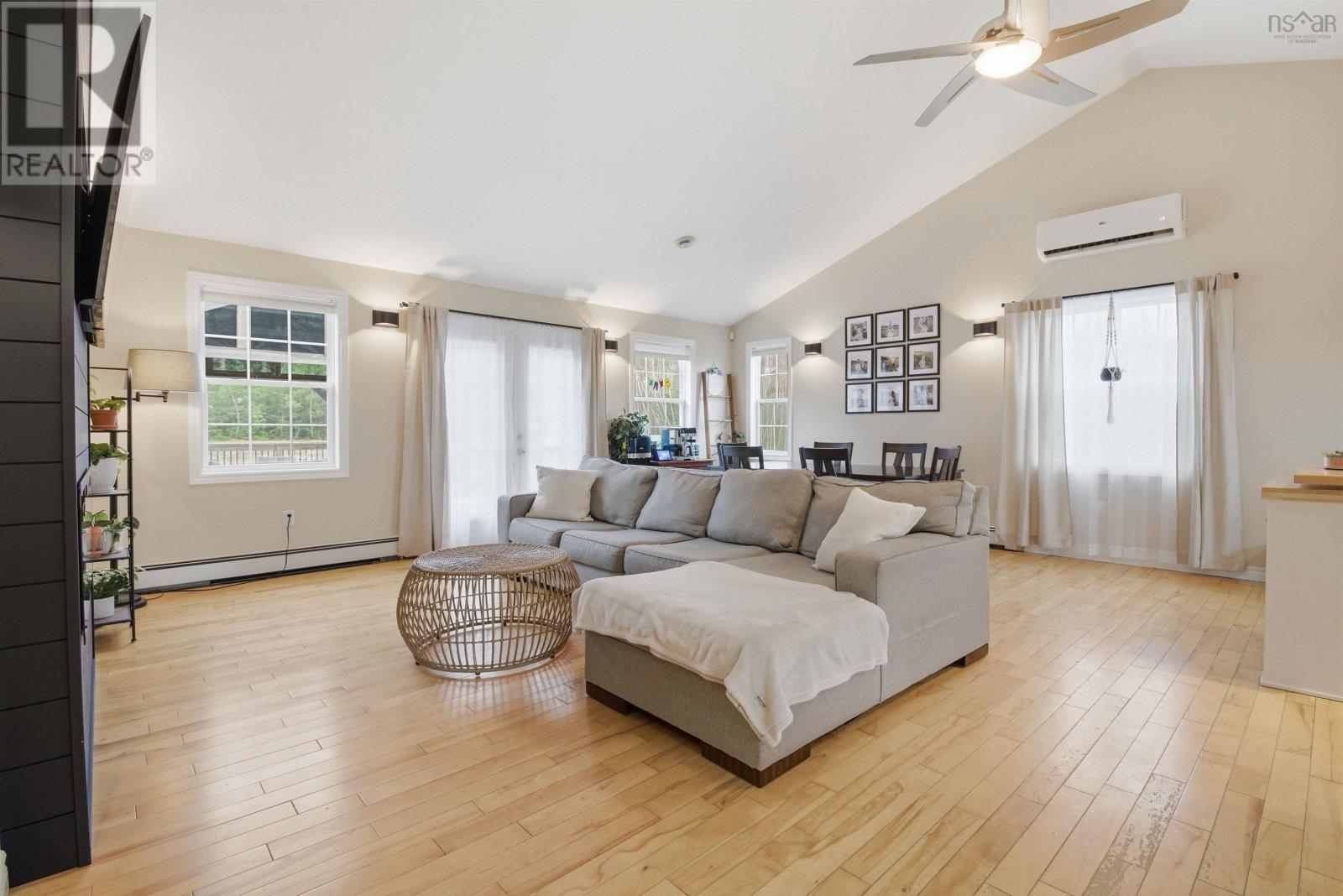 Property 7 of 47 of 97 Justin Drive