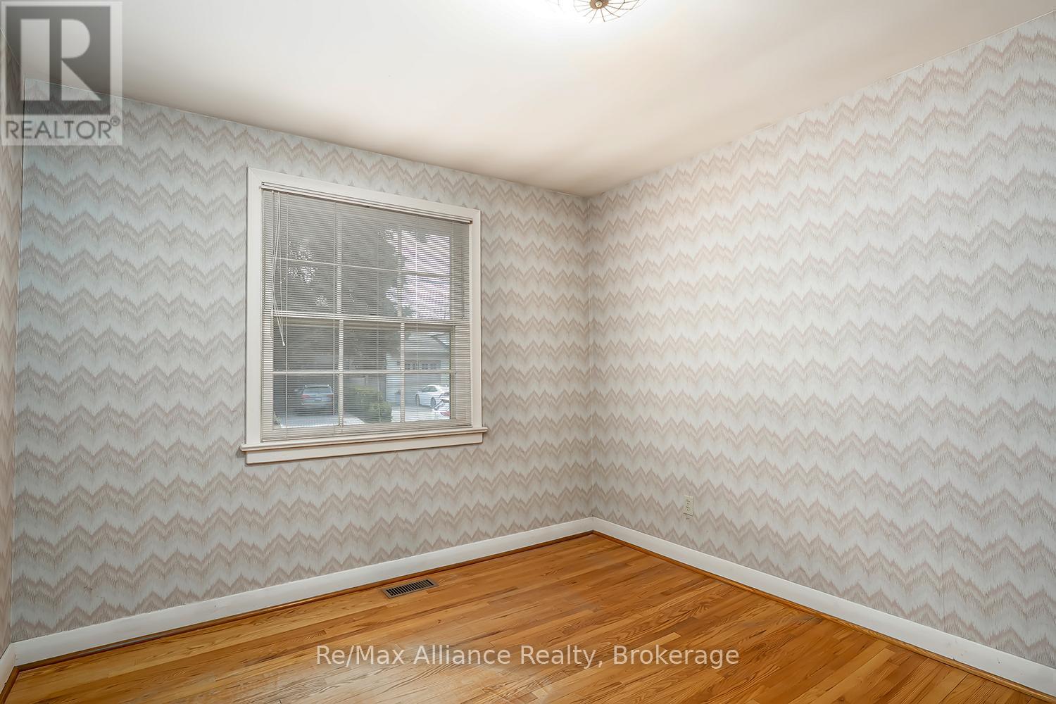 283 SPRUCE STREET - 16