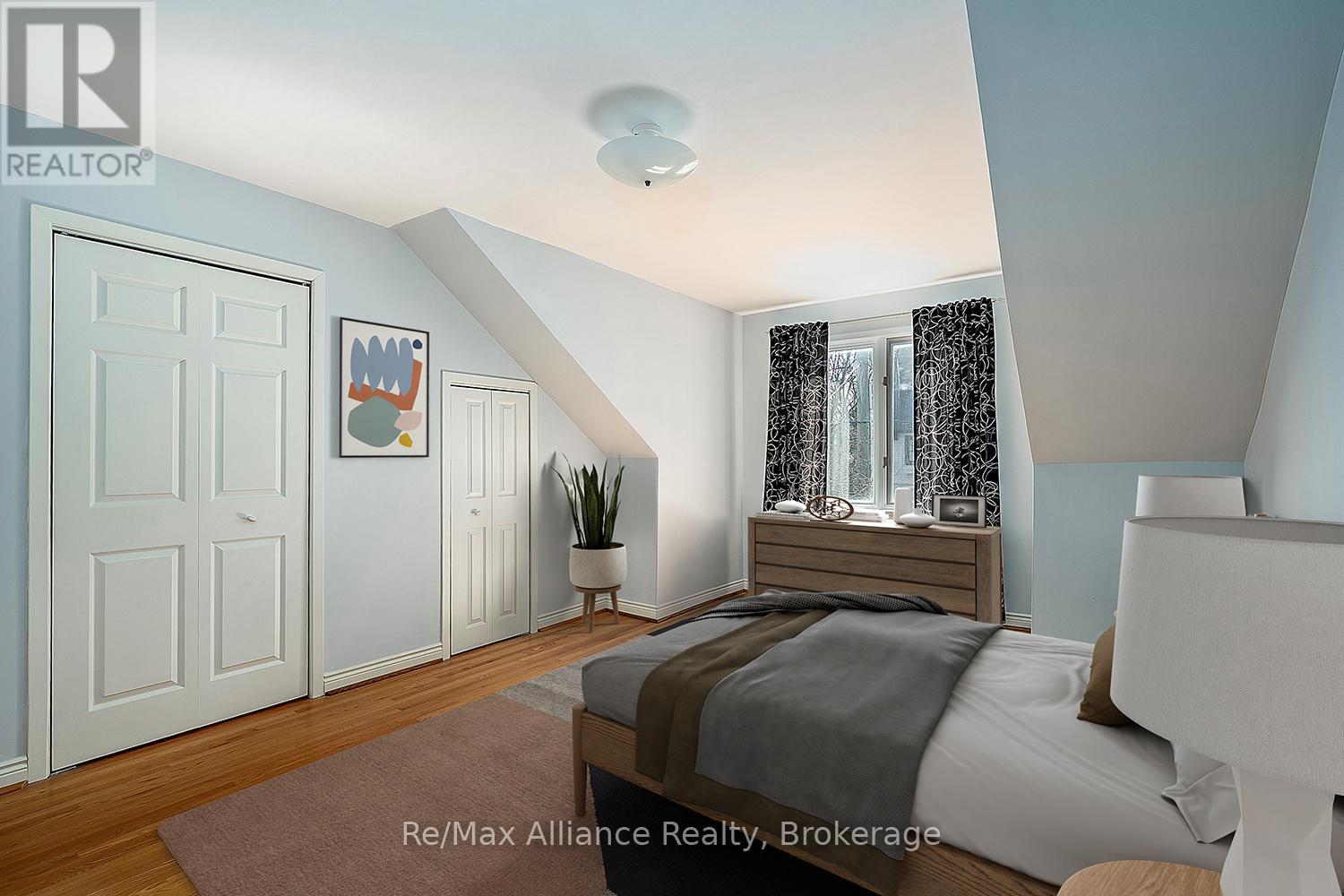 283 SPRUCE STREET - 23