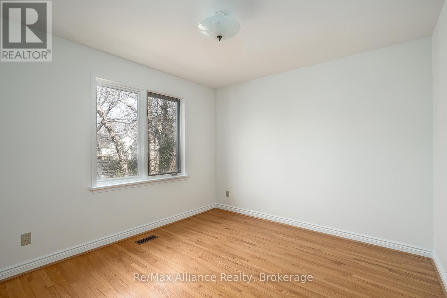283 SPRUCE STREET - 22