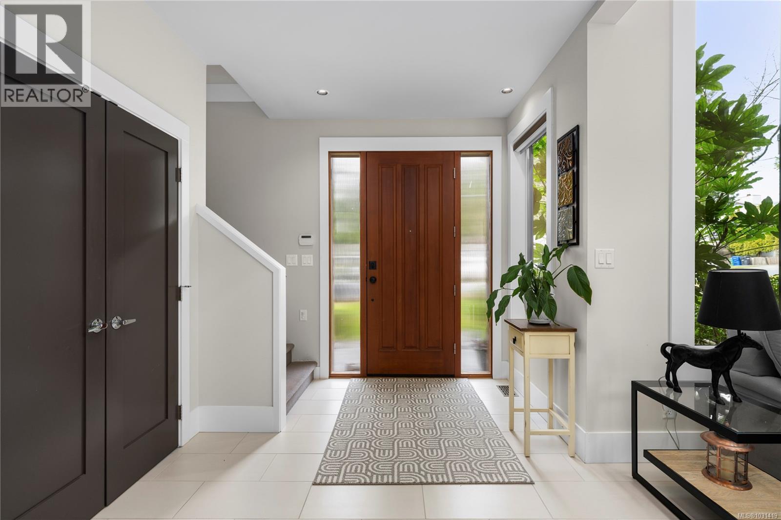 4260 Butternut Dr - Image 3