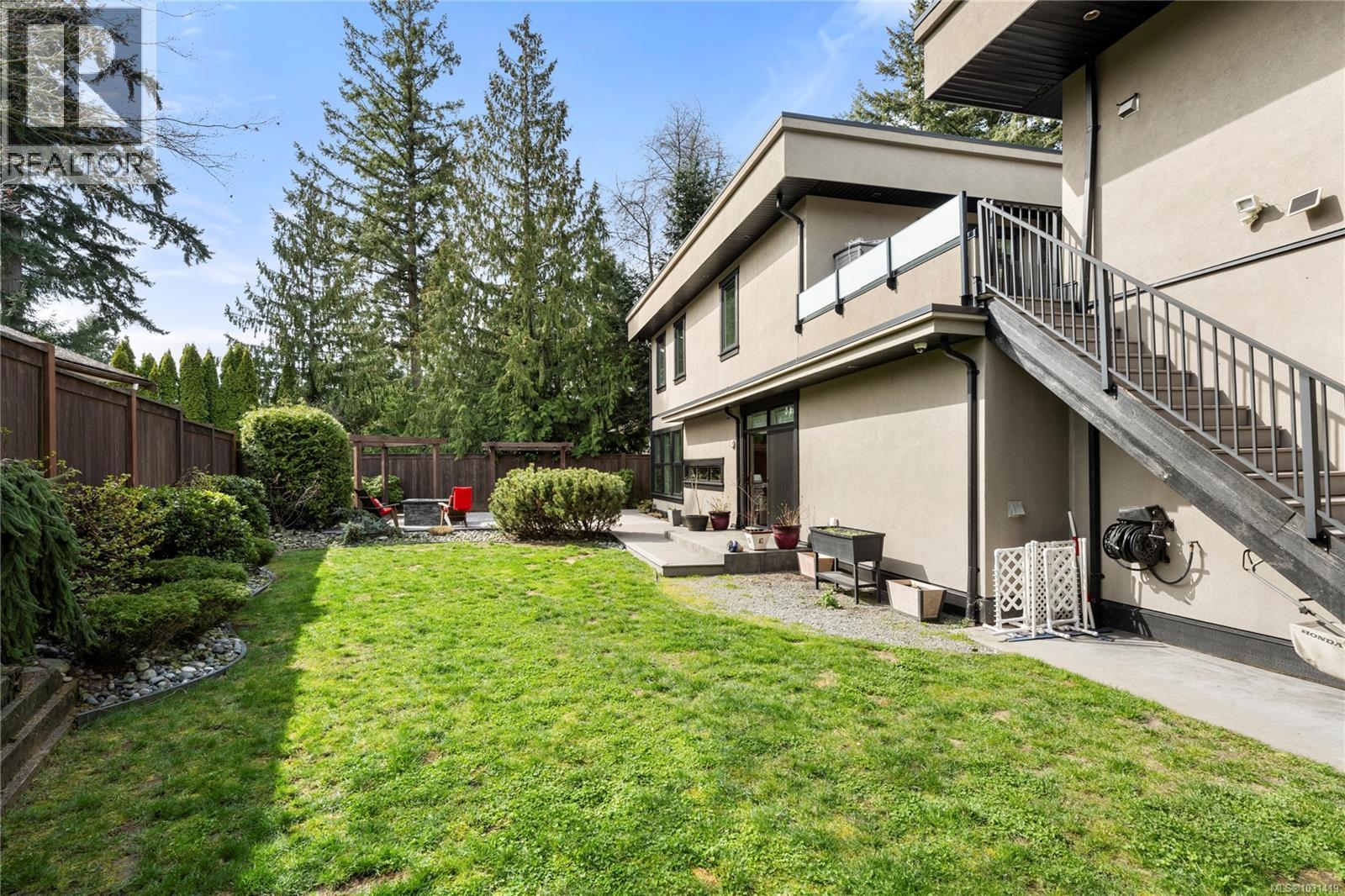 4260 Butternut Dr - 30