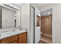 129 13725 72a Avenue, Surrey, BC V3W0S4 Photo 24