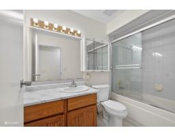 129 13725 72a Avenue, Surrey, BC V3W0S4 Photo 22