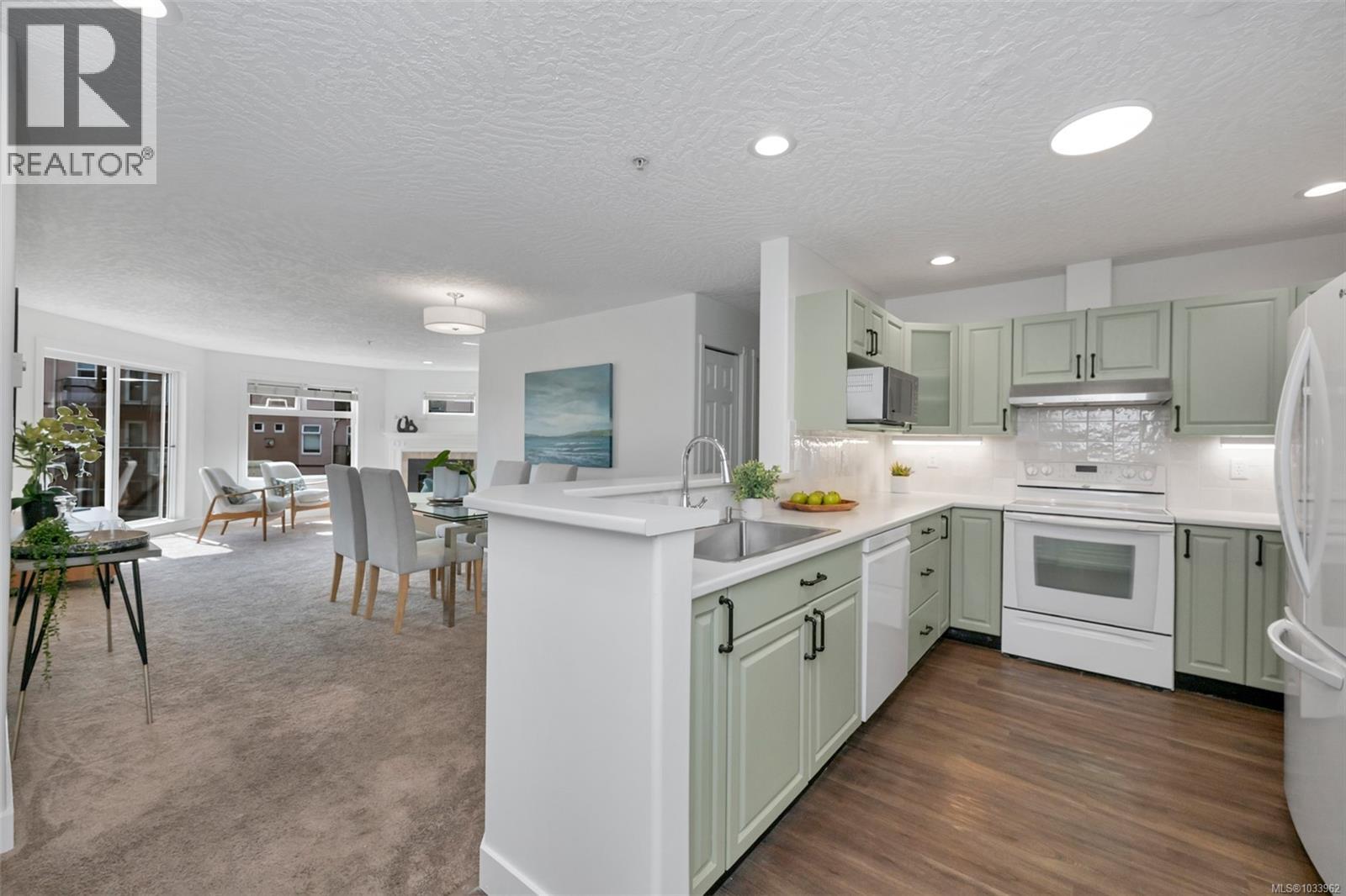 #301 1085 Tillicum Rd - 6
