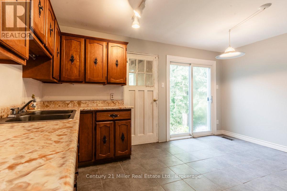 15836 AIRPORT ROAD - 12