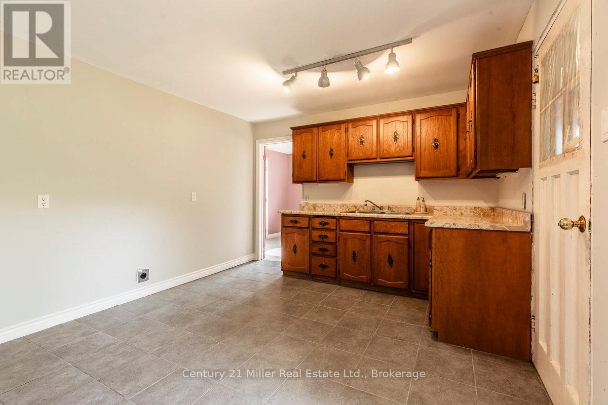 15836 AIRPORT ROAD - 14