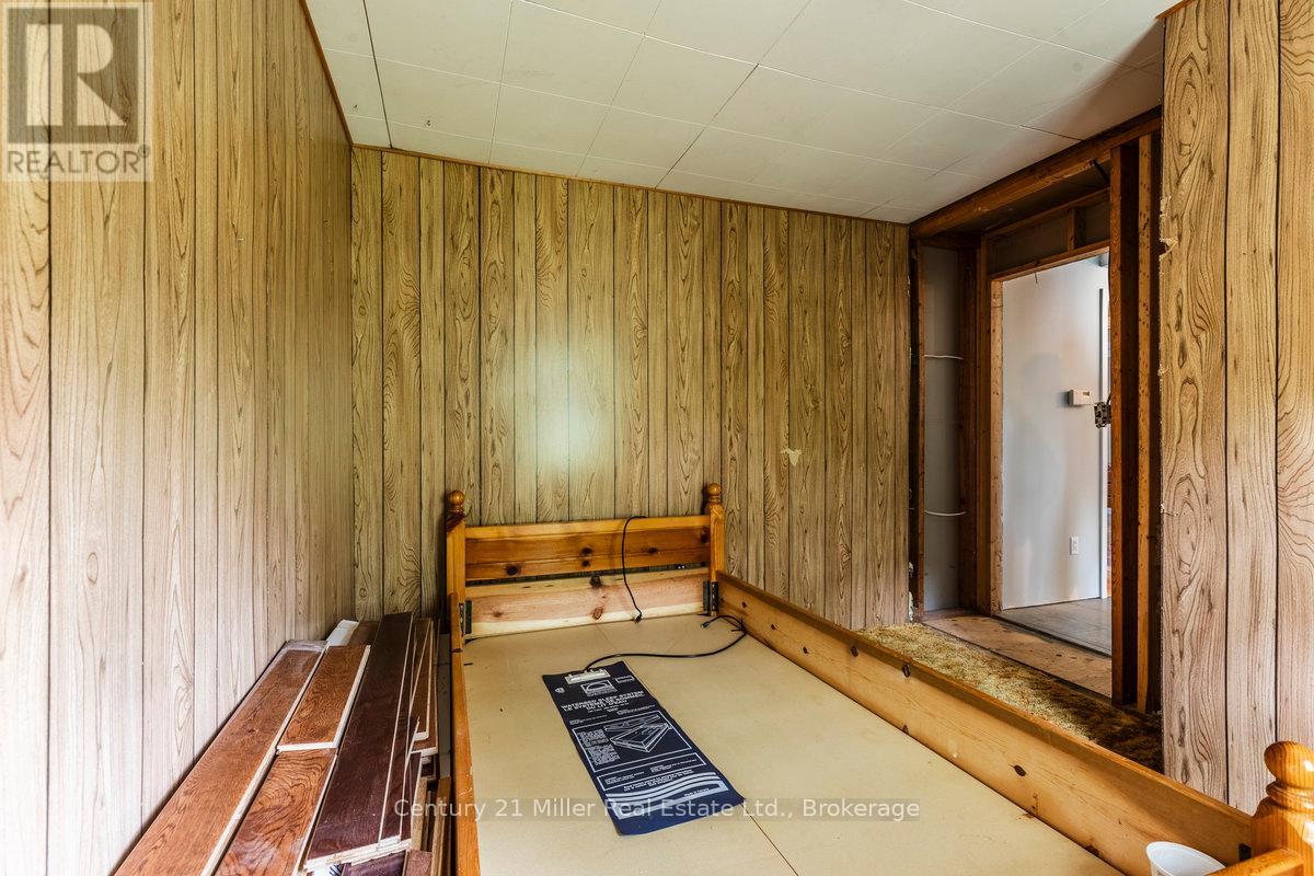 15836 AIRPORT ROAD - 21
