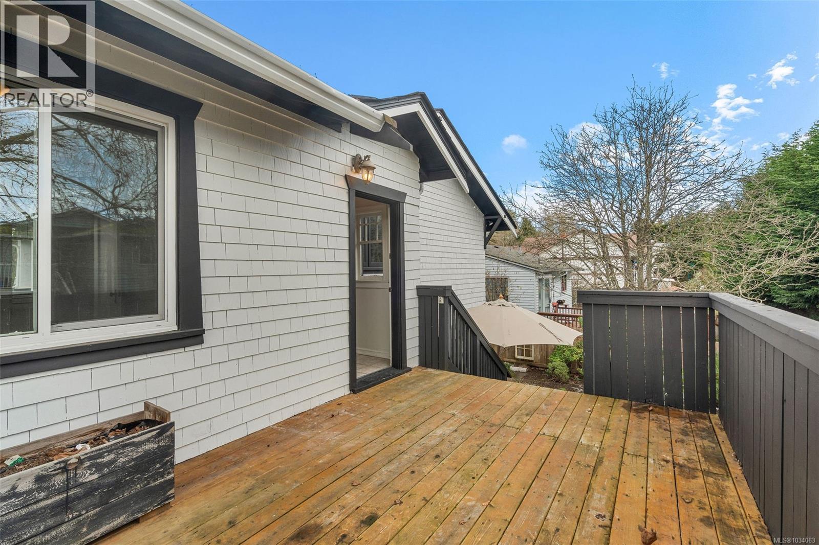  3107 Balfour Avenue, Victoria