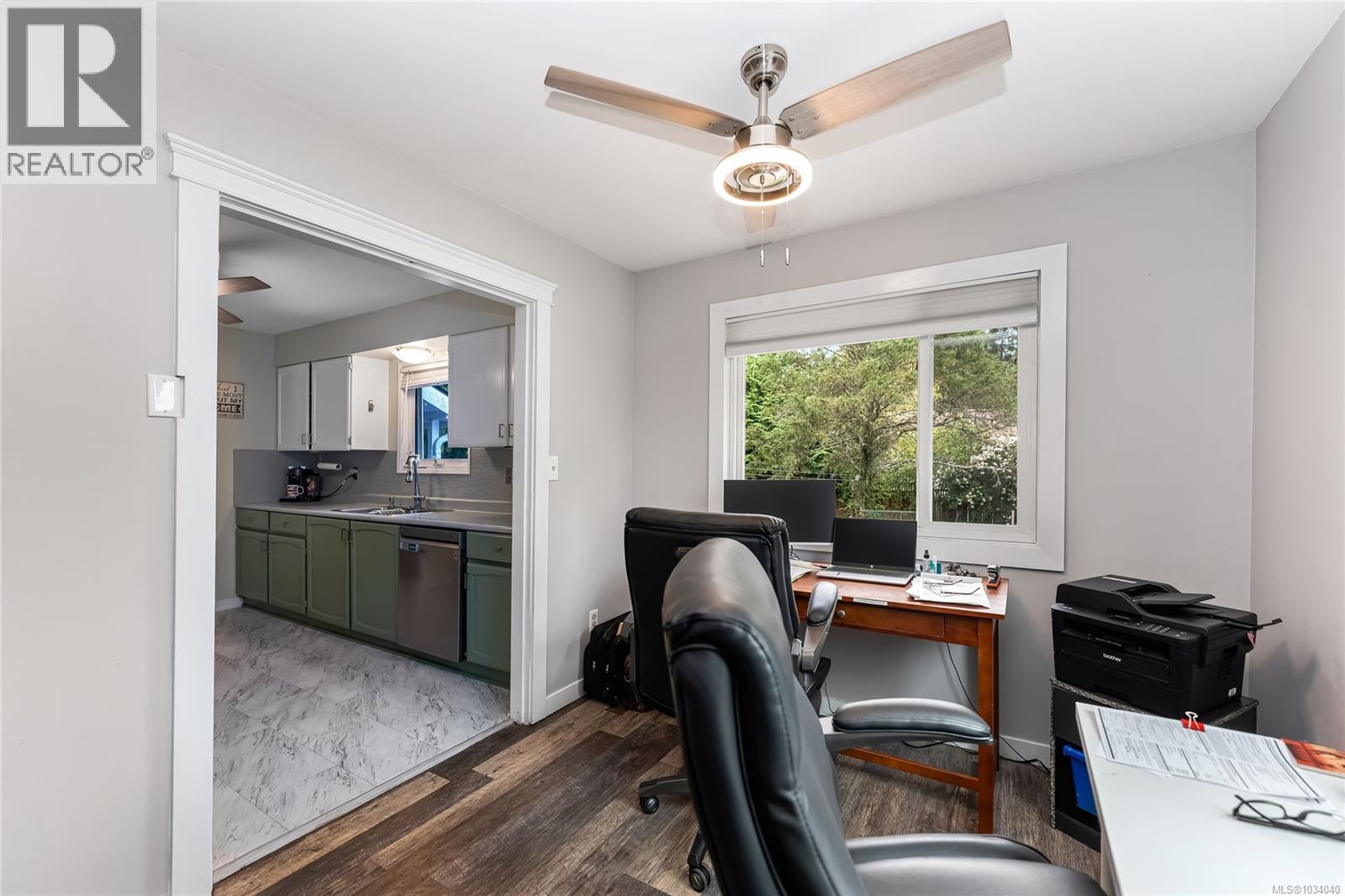955 Sluggett Rd - 16
