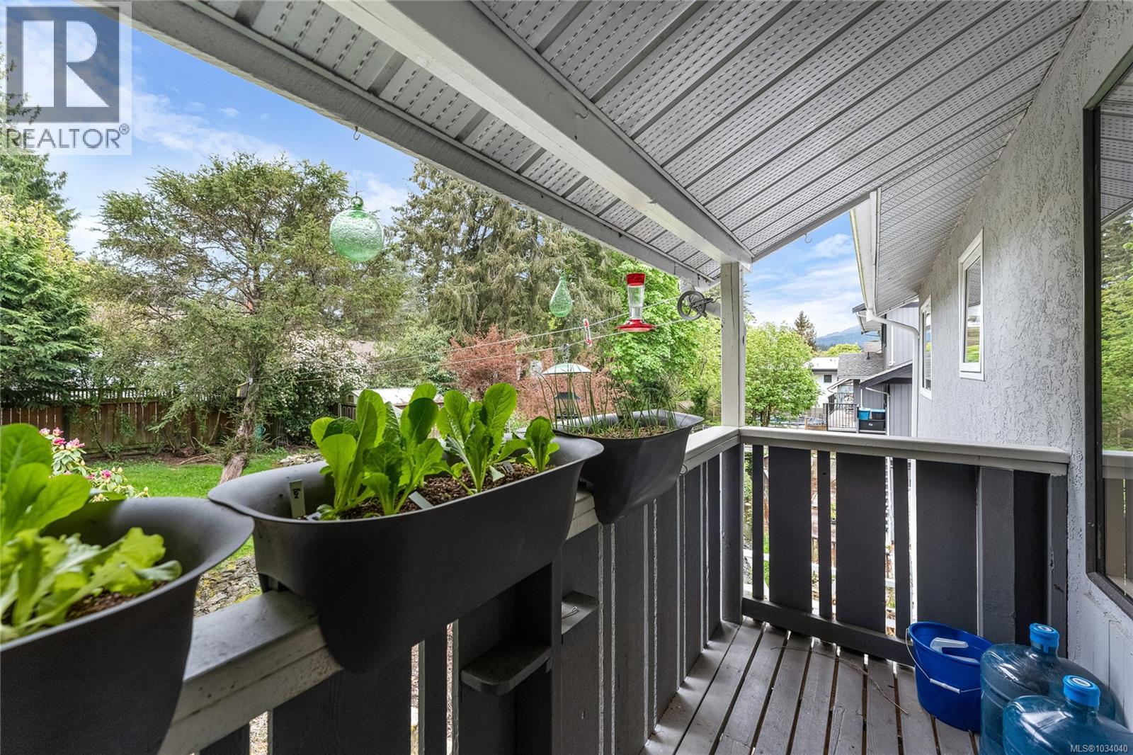 955 Sluggett Rd - 19