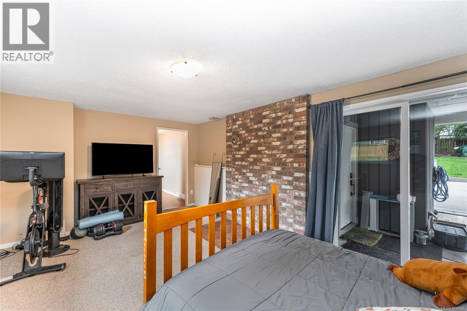 955 Sluggett Rd - 29