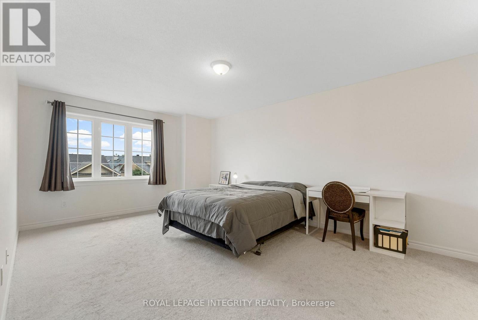 53 WILLOWSHORE WAY - 18