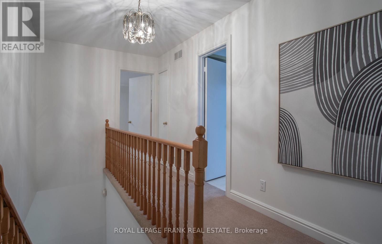 224 WELLINGTON STREET - 25