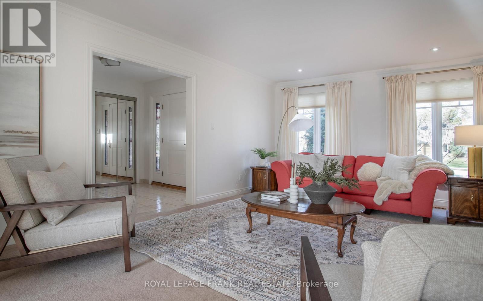 224 WELLINGTON STREET - 6