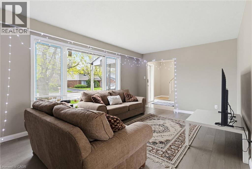 55 YARMOUTH Court - 14
