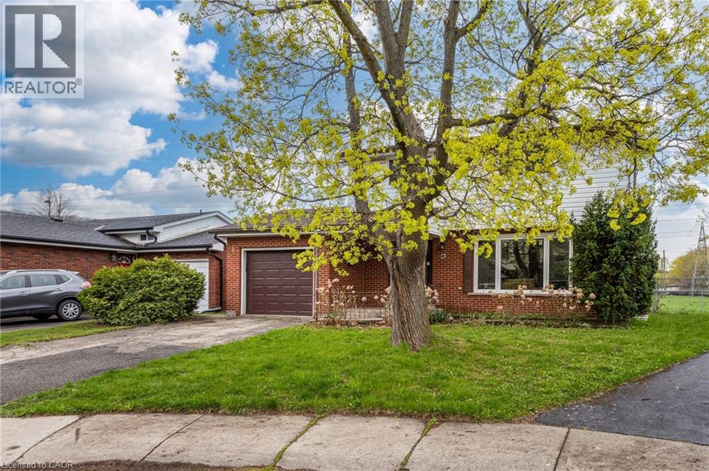 55 YARMOUTH Court - 4