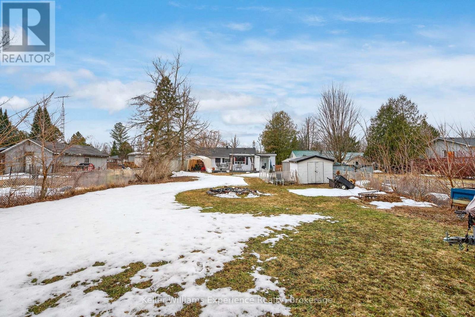 1031 FERRIER AVENUE - 27