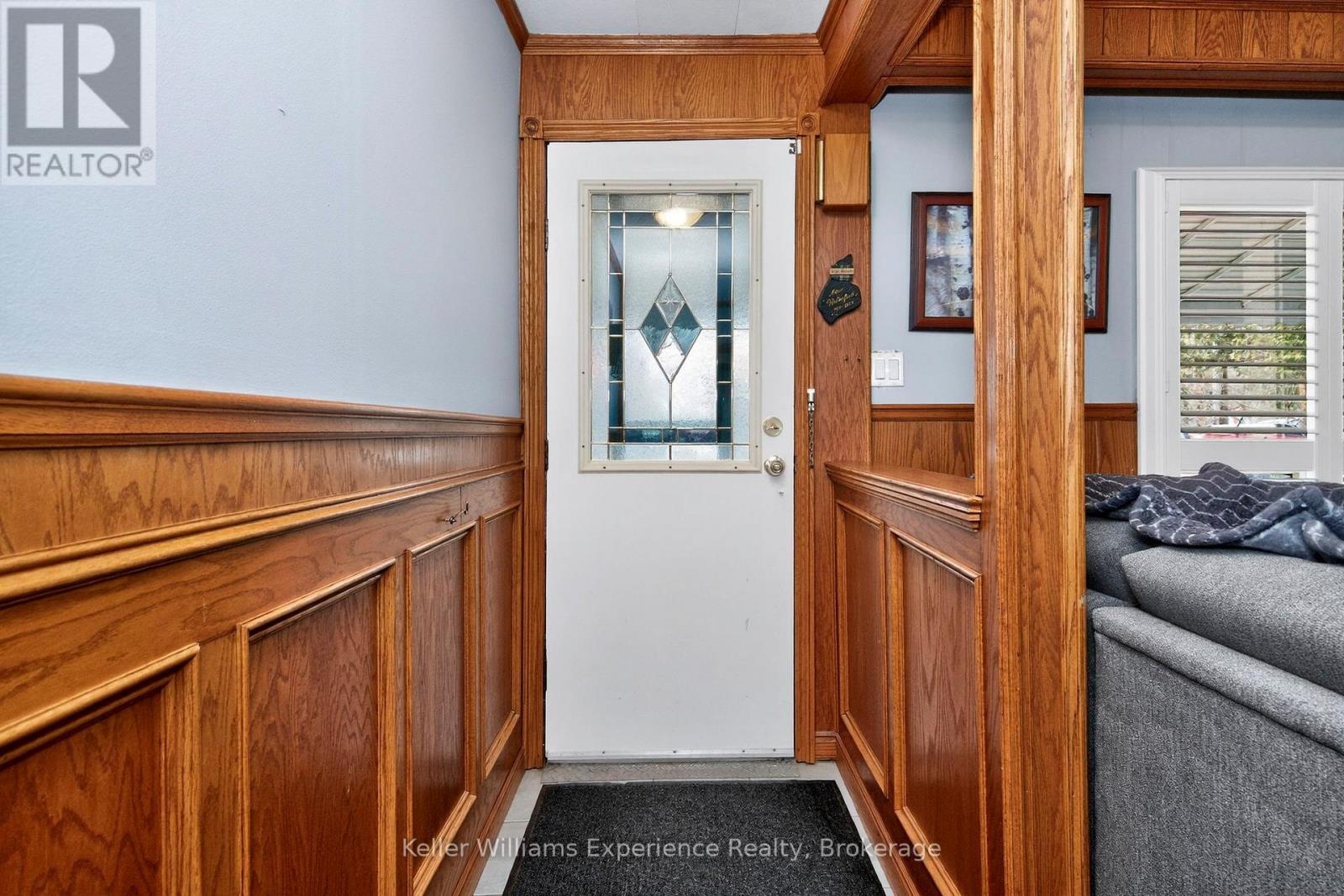 1031 FERRIER AVENUE - 4