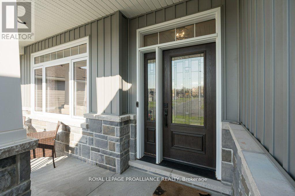 50 STONEGATE CRESCENT - 6