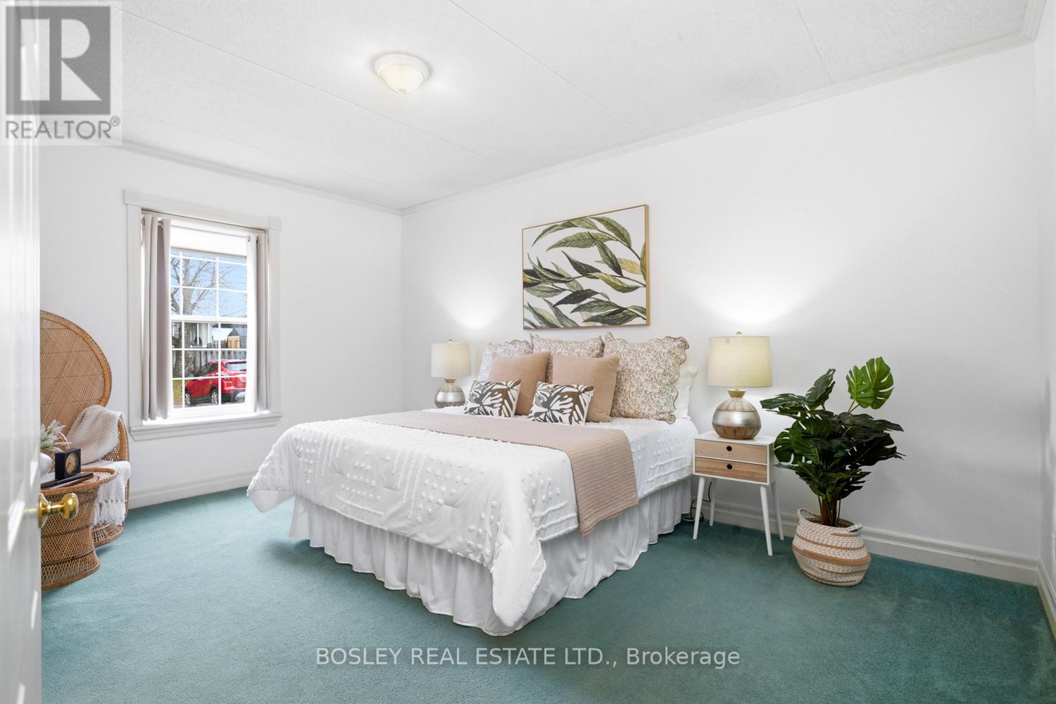 #101 352 BALL STREET - 27