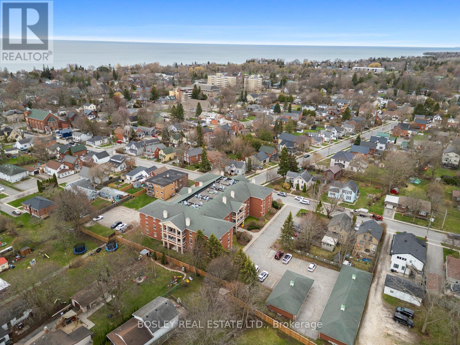 #101 352 BALL STREET - 35