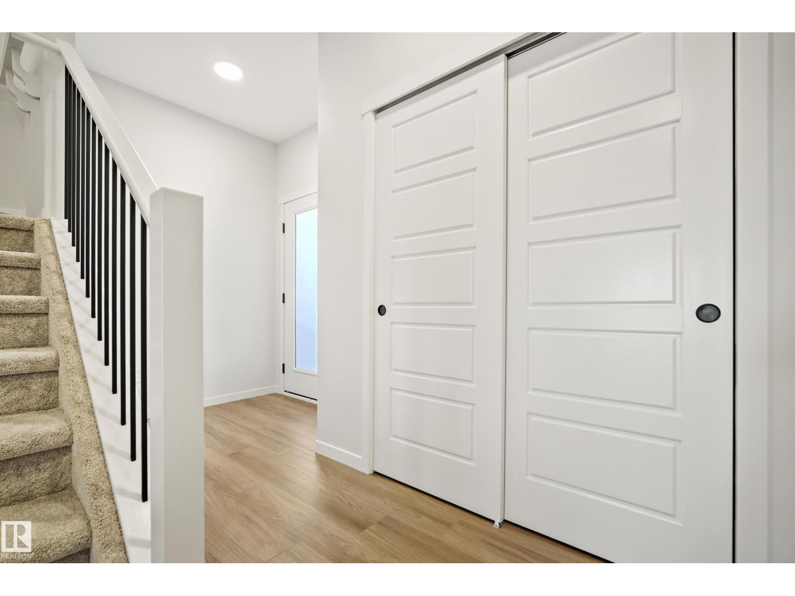 7015 177 Avenue NW - Photo 11