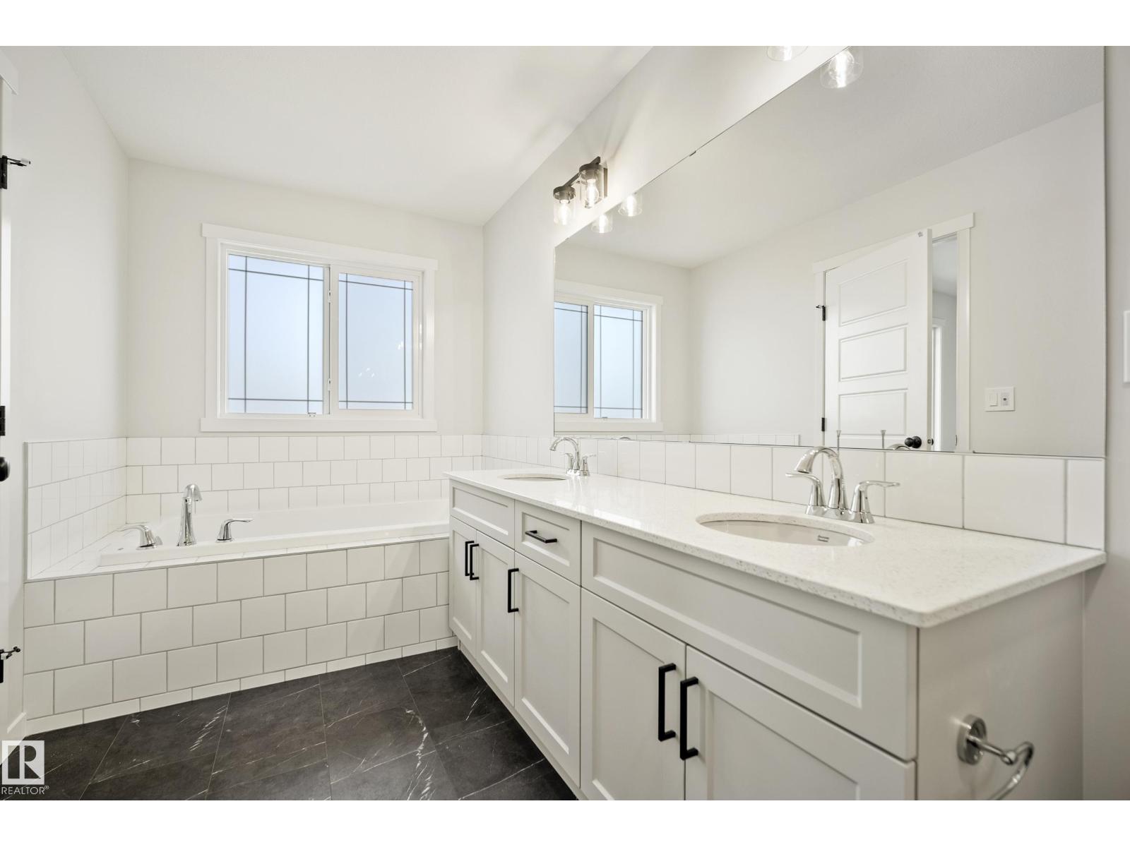 7015 177 Avenue NW - Photo 41