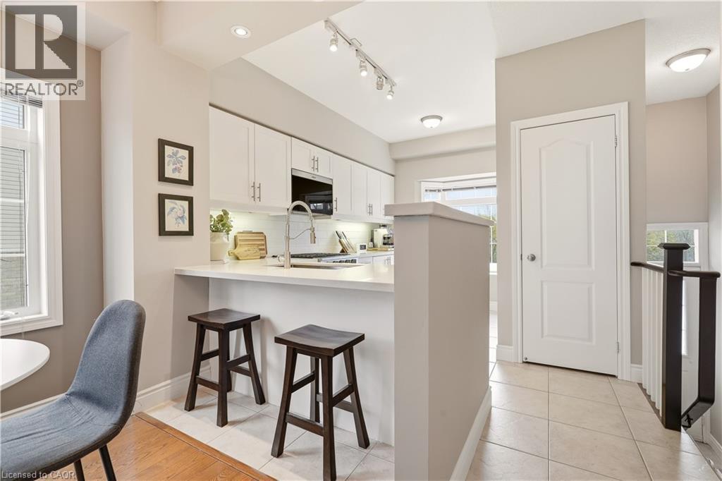 5080 FAIRVIEW Street Unit# 30, Burlington, Ontario, L7L7E9 — Photo 16