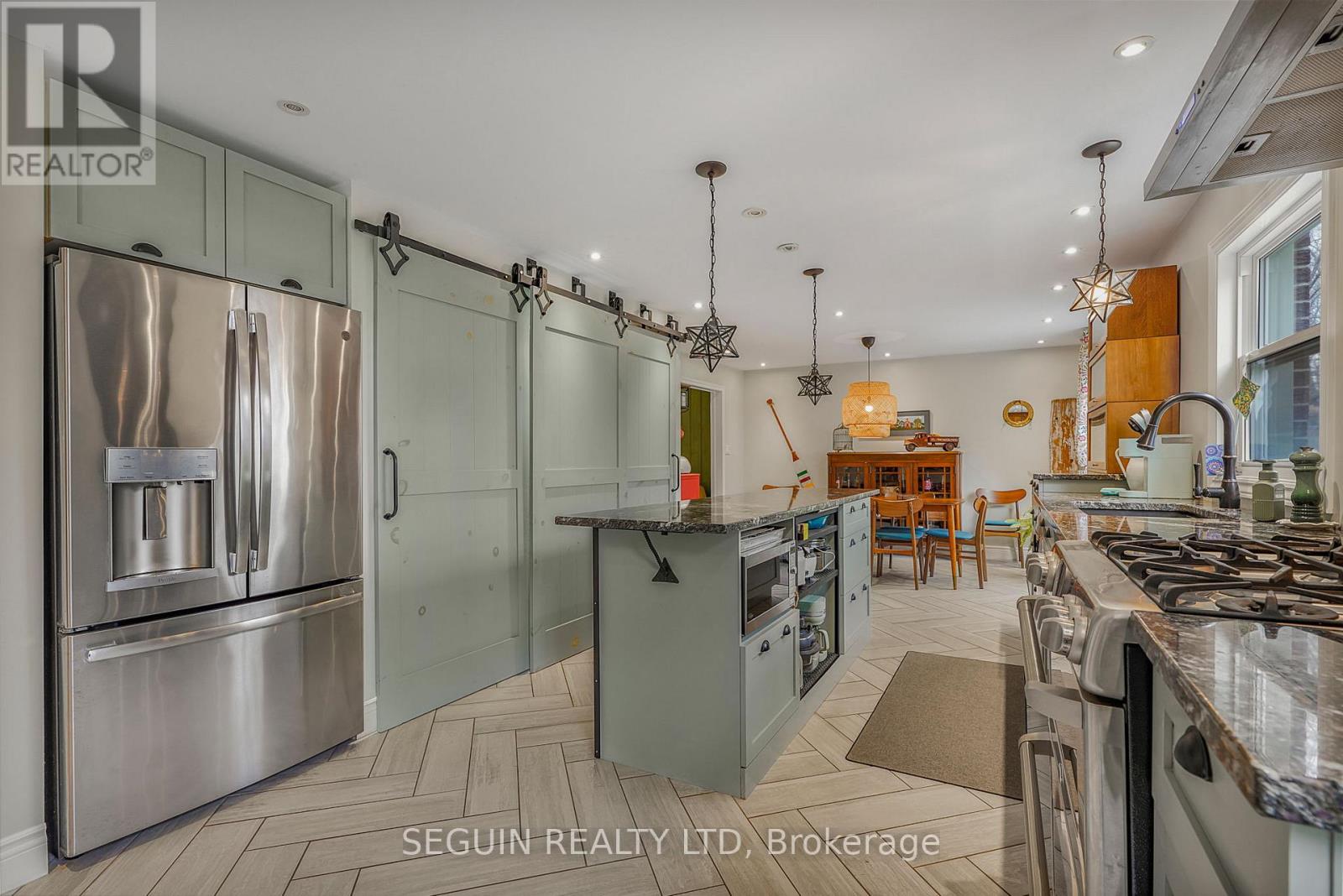 2865 FRONT ROAD - 21