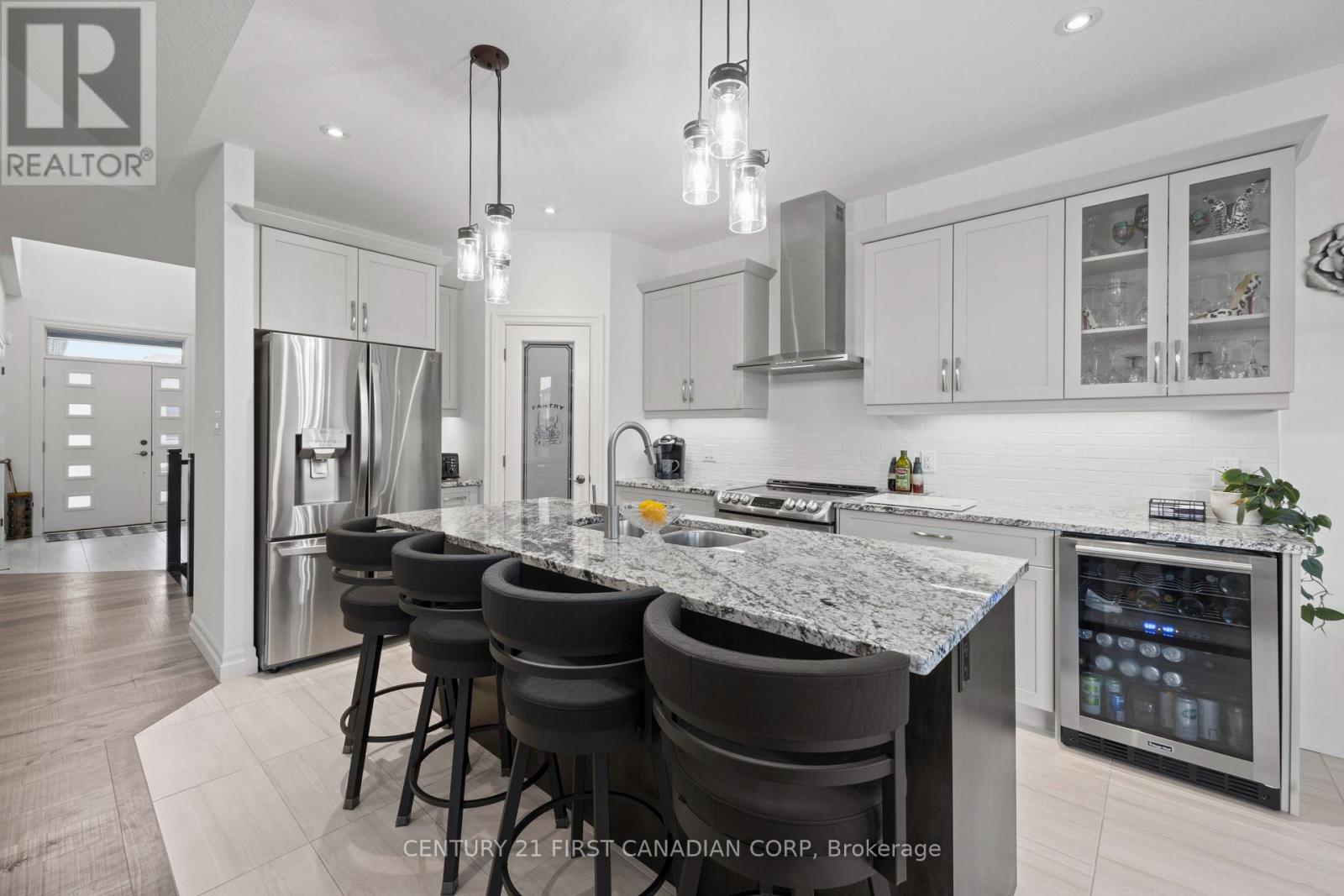 31 VIOLET COURT - 12