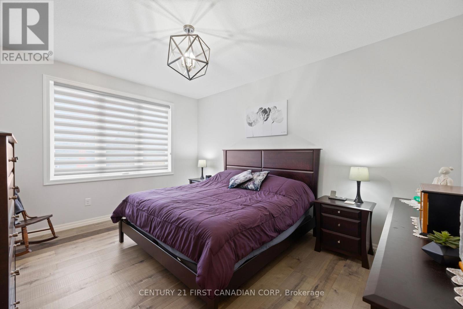 31 VIOLET COURT - 15