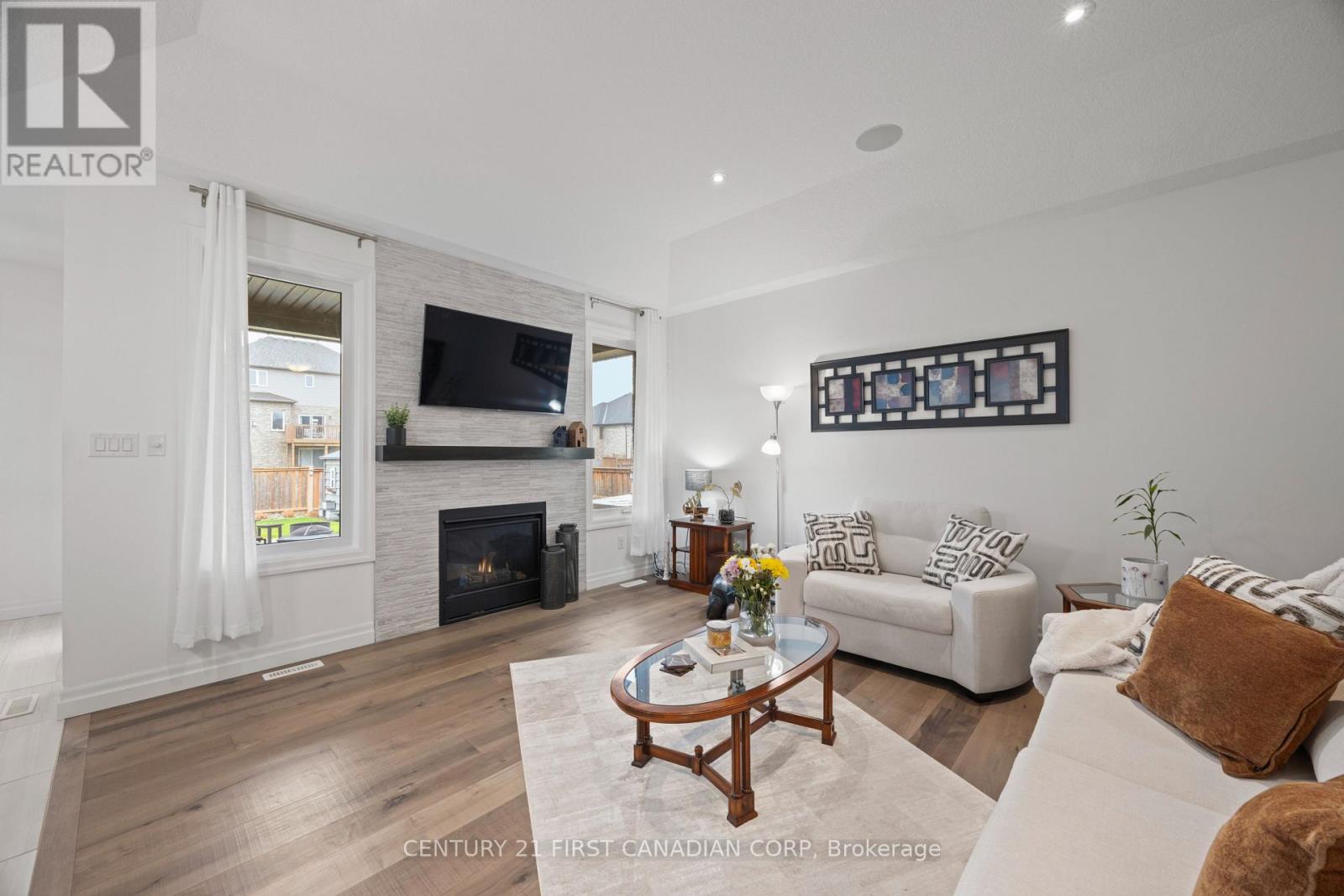 31 VIOLET COURT - 8