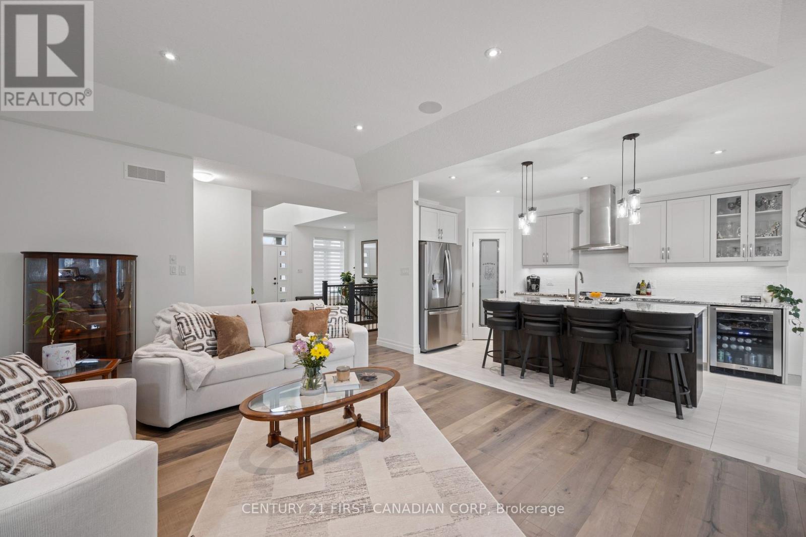 31 VIOLET COURT - 9
