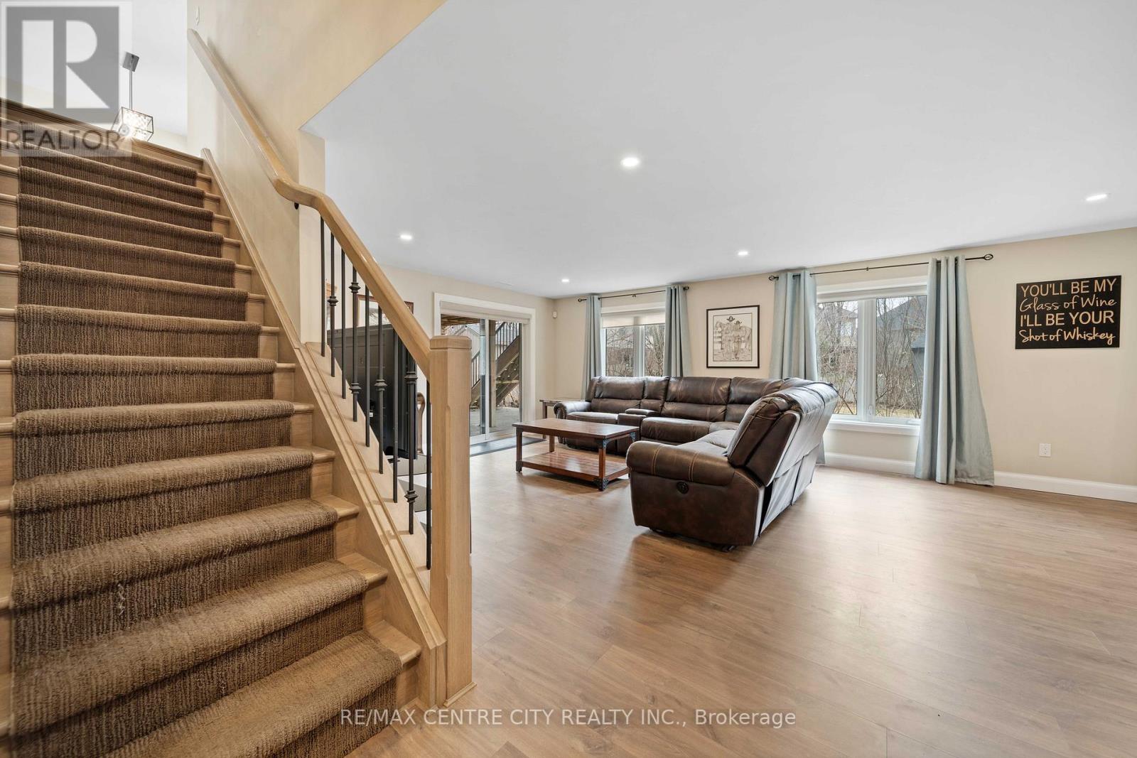 21 BELMONT AVENUE - Image 27