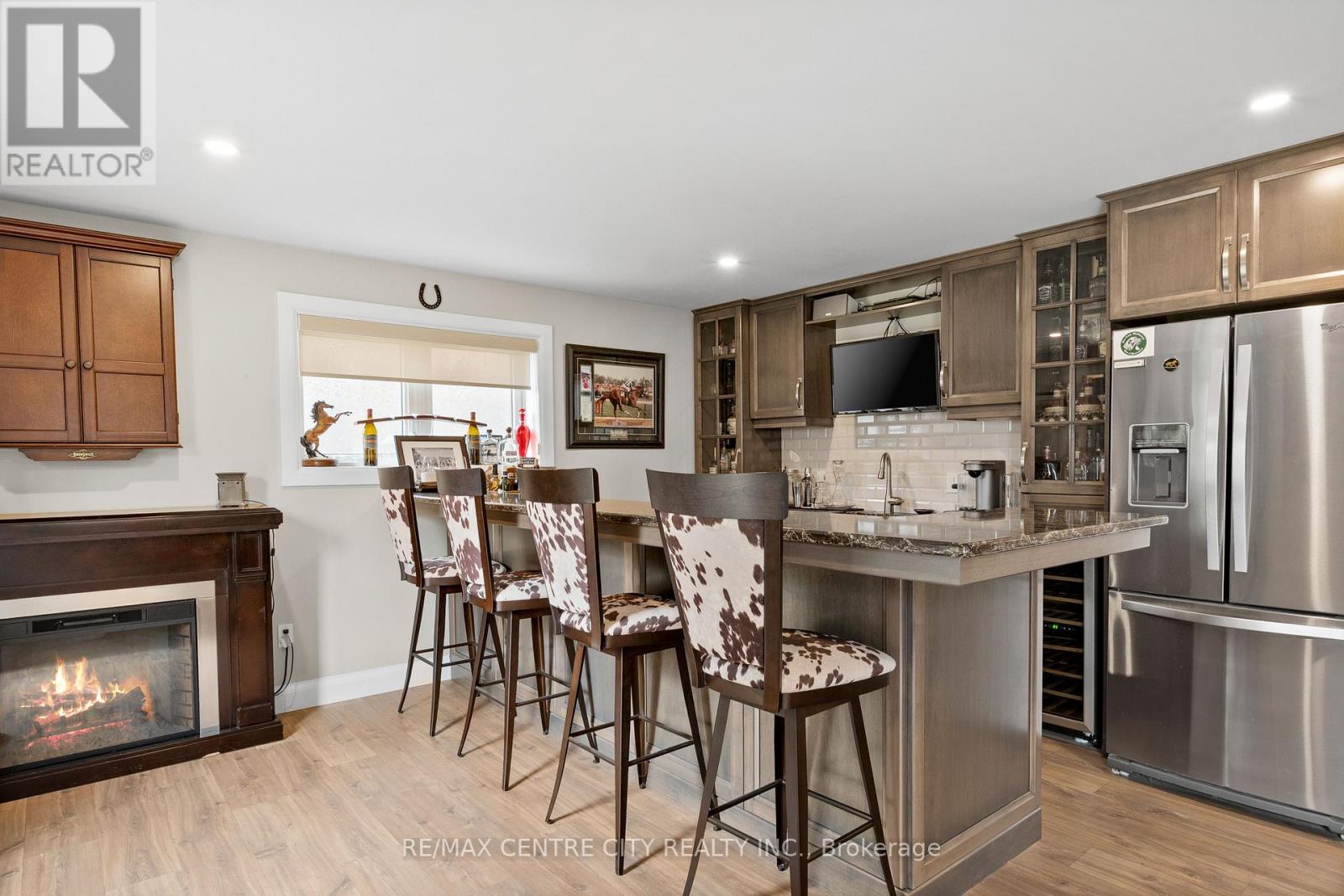 21 BELMONT AVENUE - Image 30