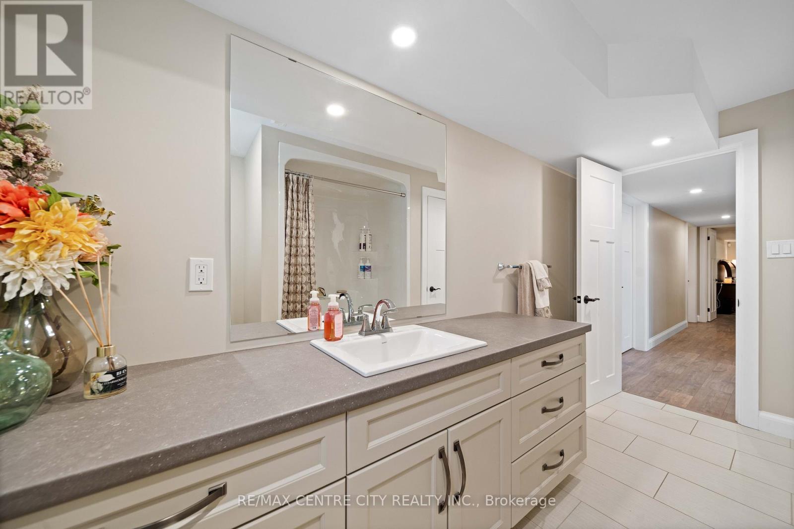 21 BELMONT AVENUE - Image 36