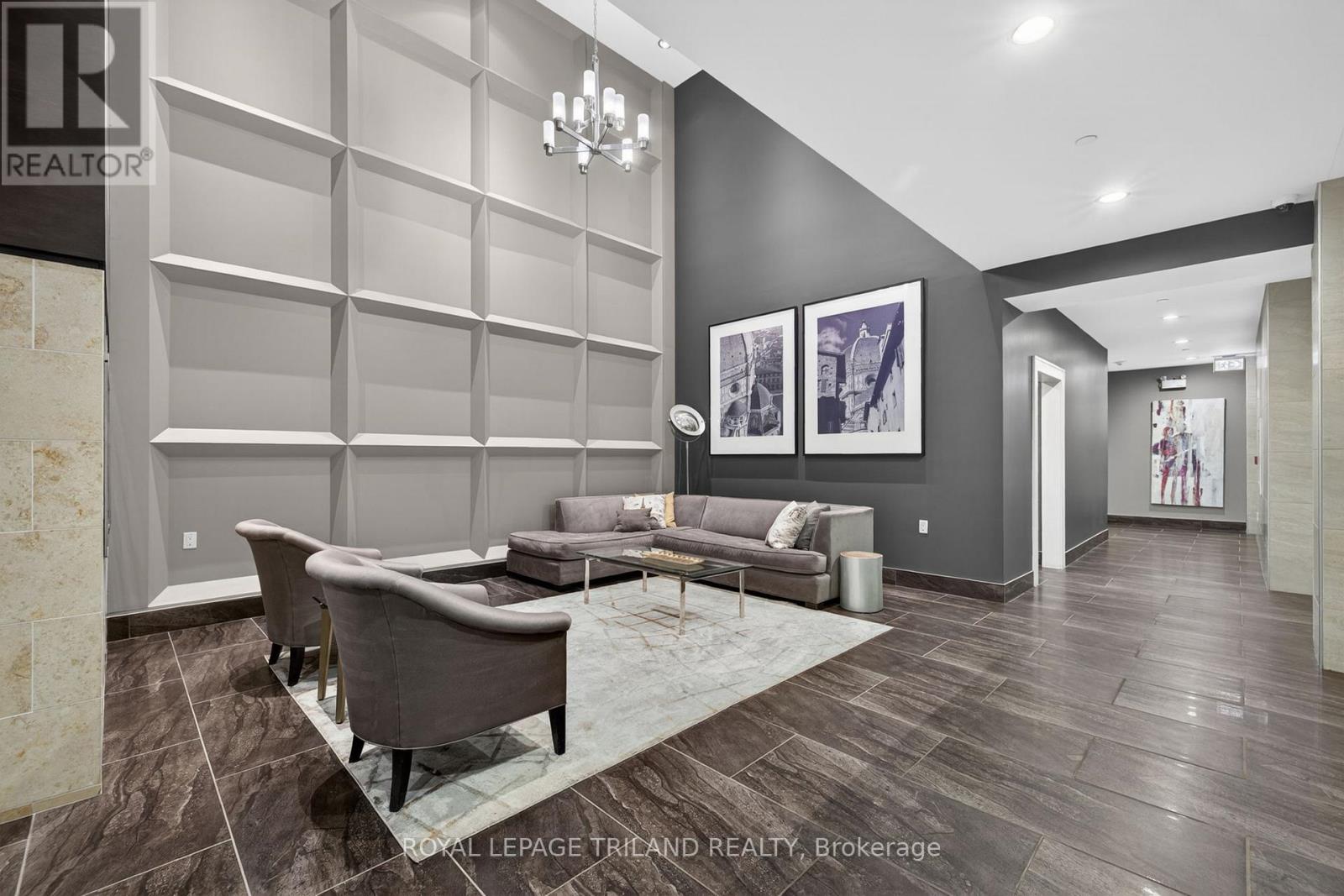 #801 330 RIDOUT STREET N - 7