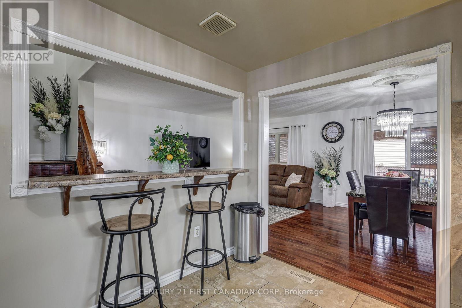 162 CHESLEY AVENUE - 12