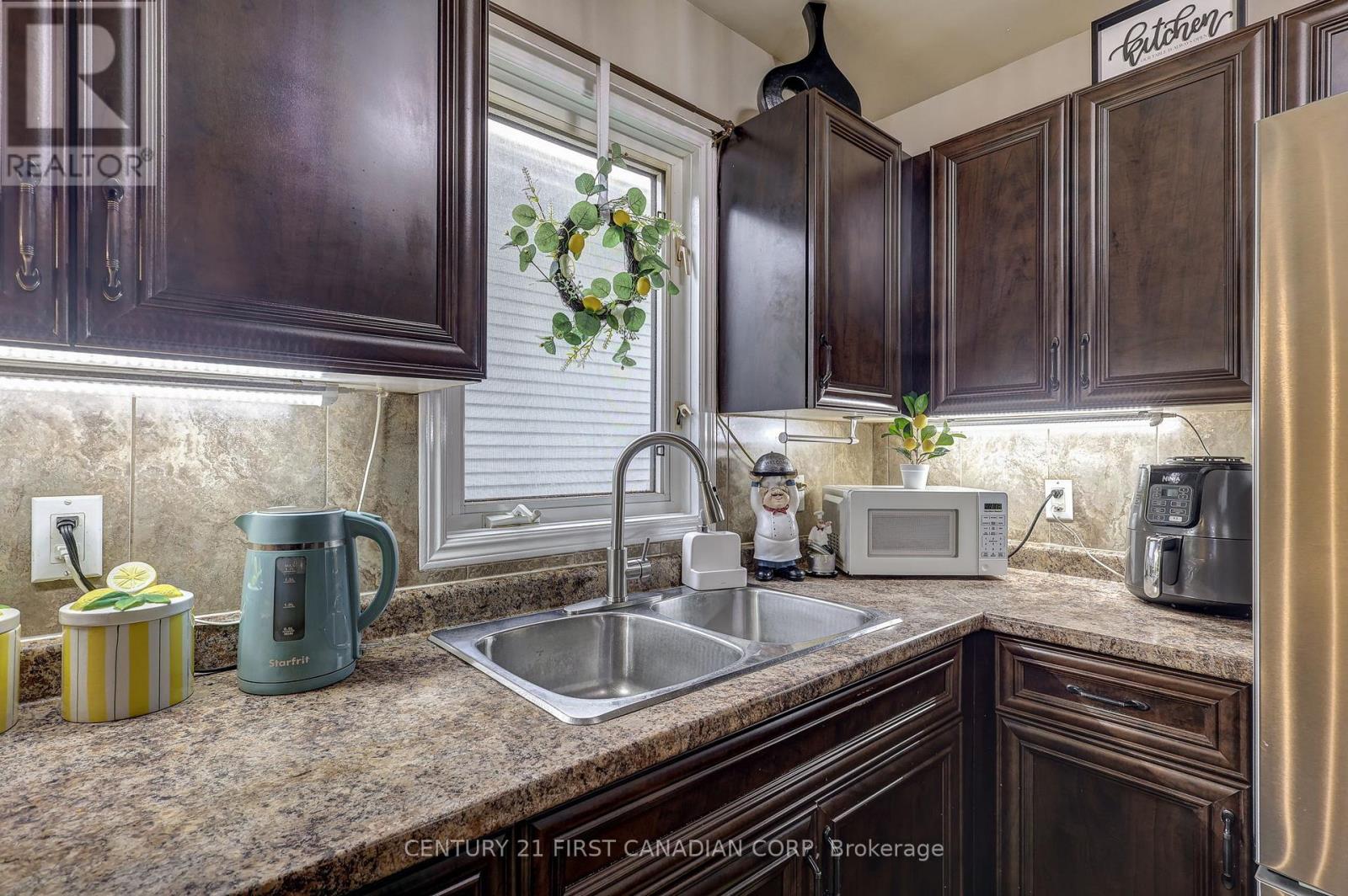162 CHESLEY AVENUE - 16