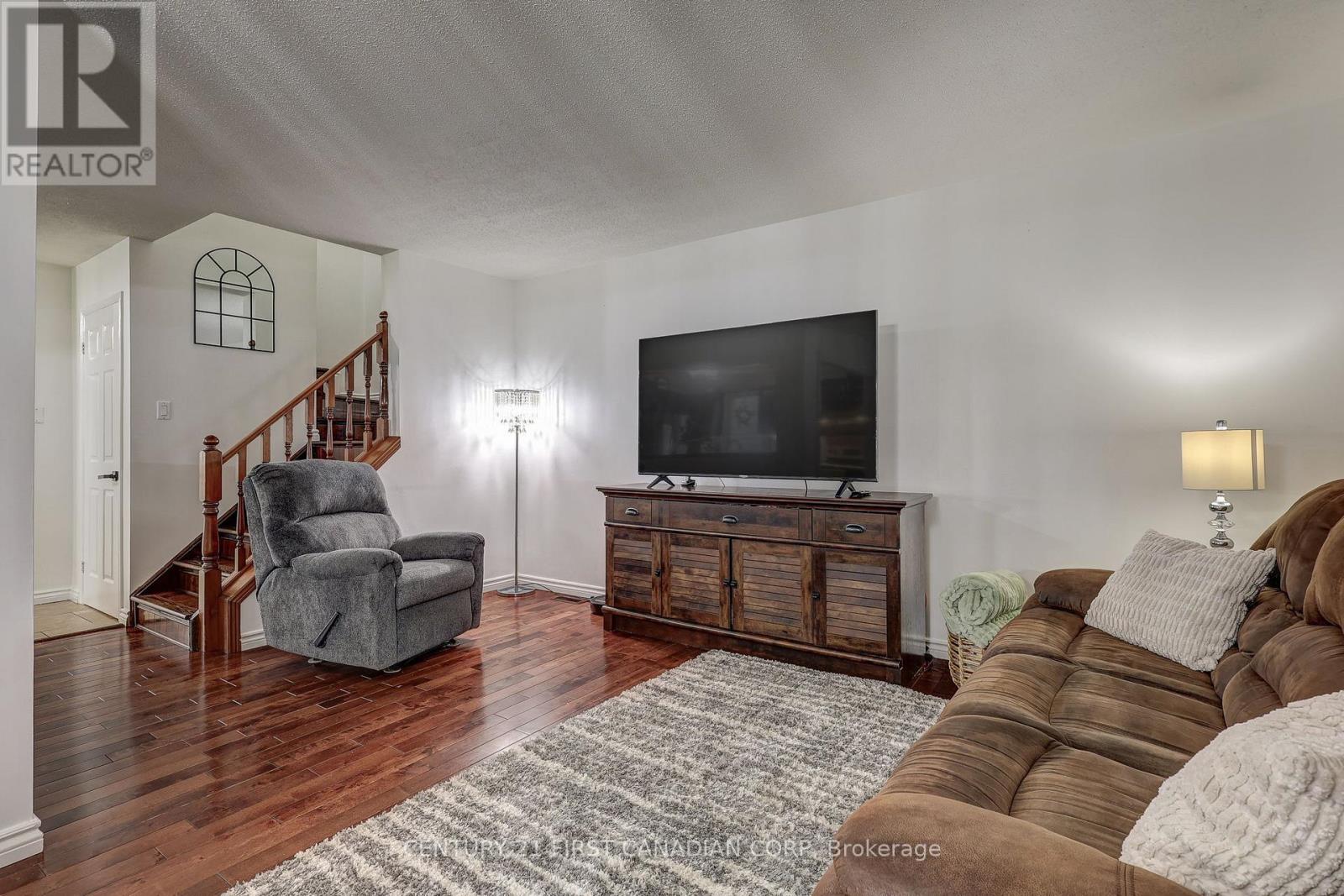 162 CHESLEY AVENUE - 19