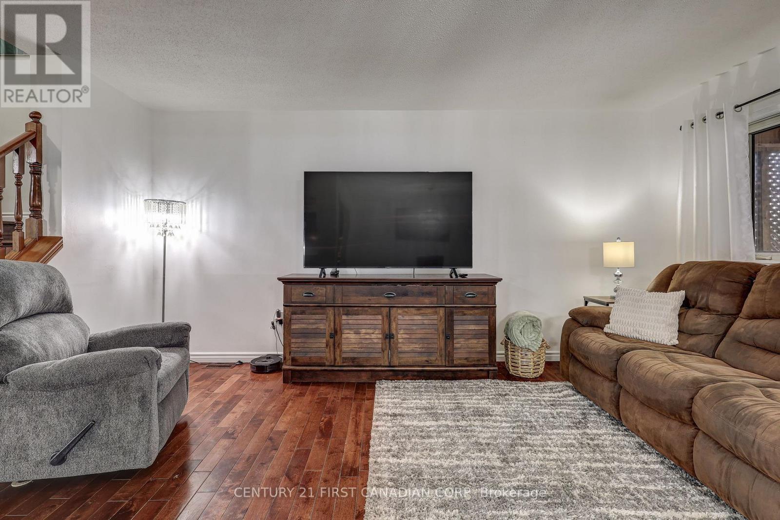 162 CHESLEY AVENUE - 20